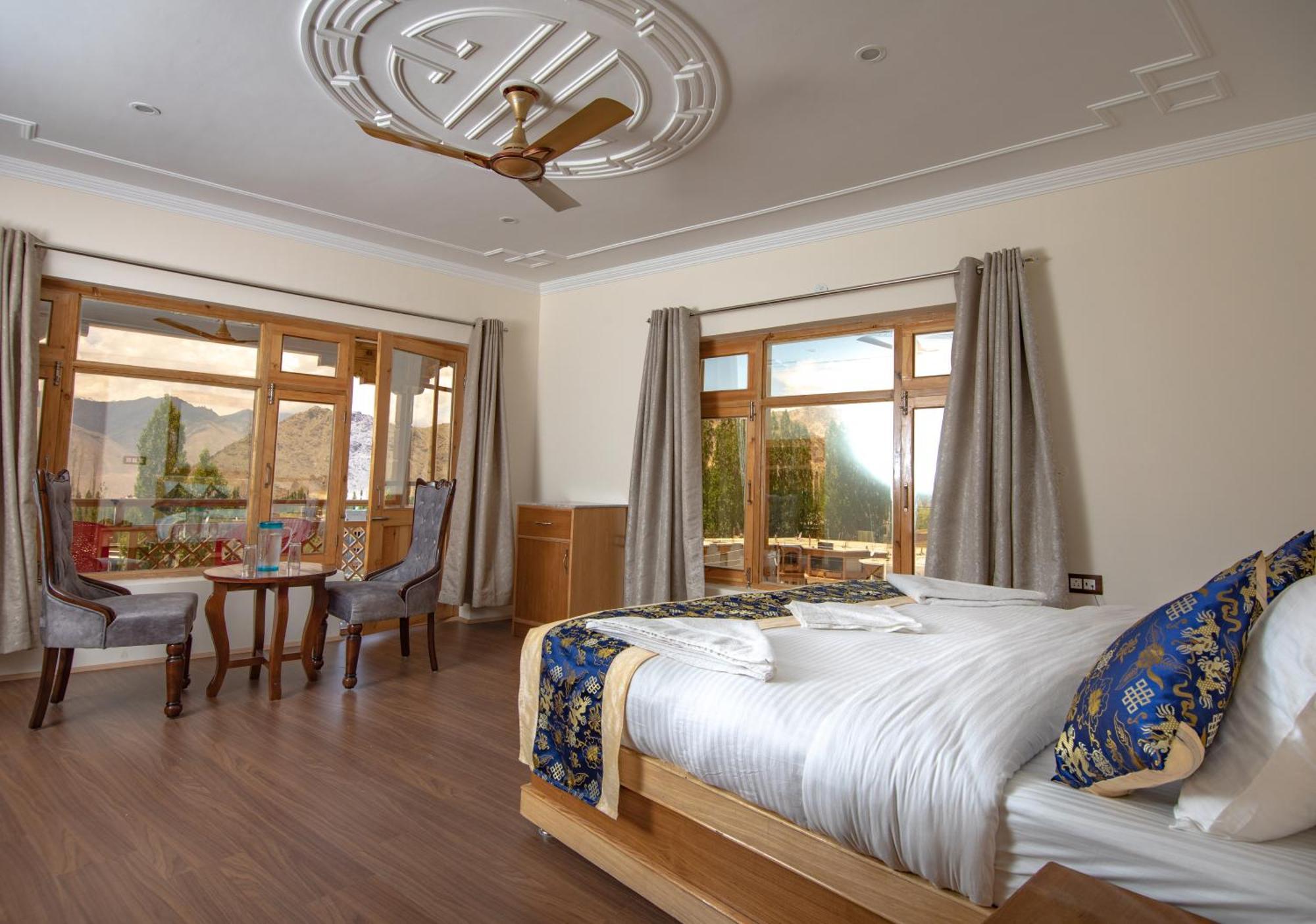 The Nangsay Hotel Leh Exterior foto